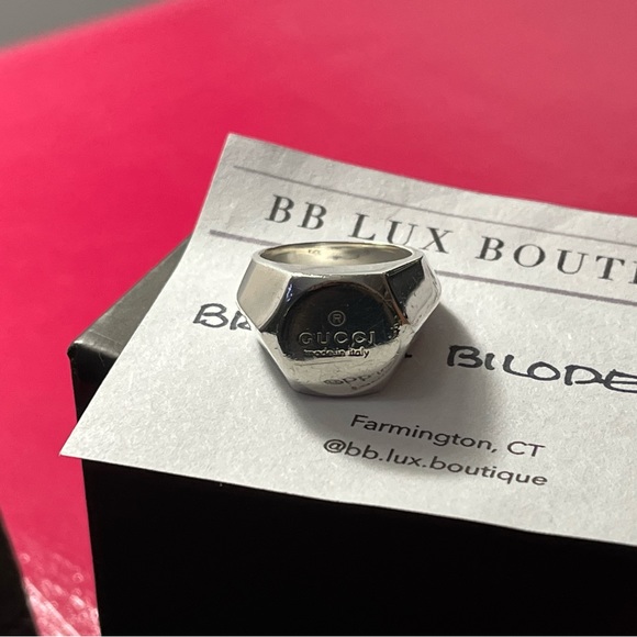 RARE GUCCI 925 Sterling Silver Signet size 5.5 Authentic- full set w/ box, pouch - Picture 8 of 16